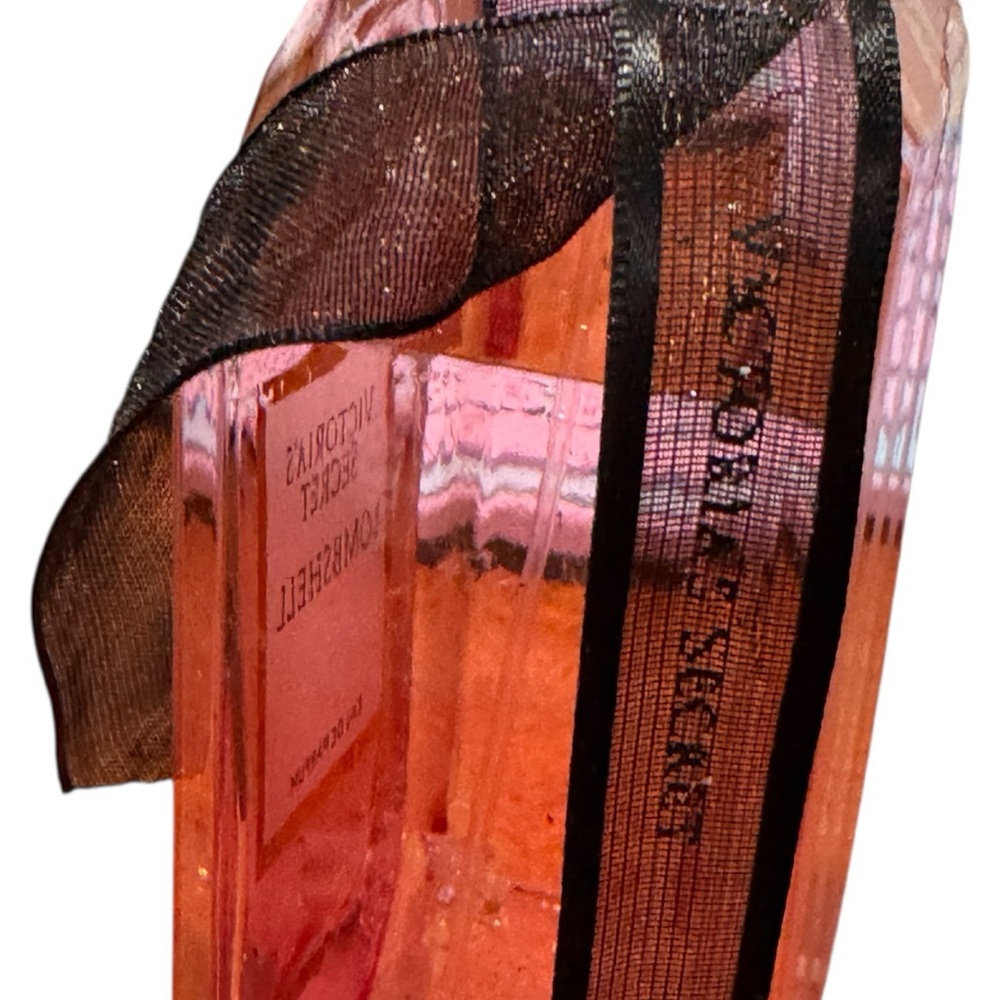 Victoria's Secret Bombshell Eau de Parfum - Picture 7 of 9